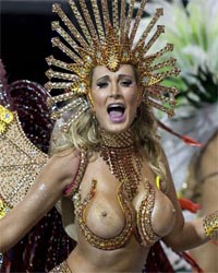  każda kobieta chce mieć taki piękny biust 